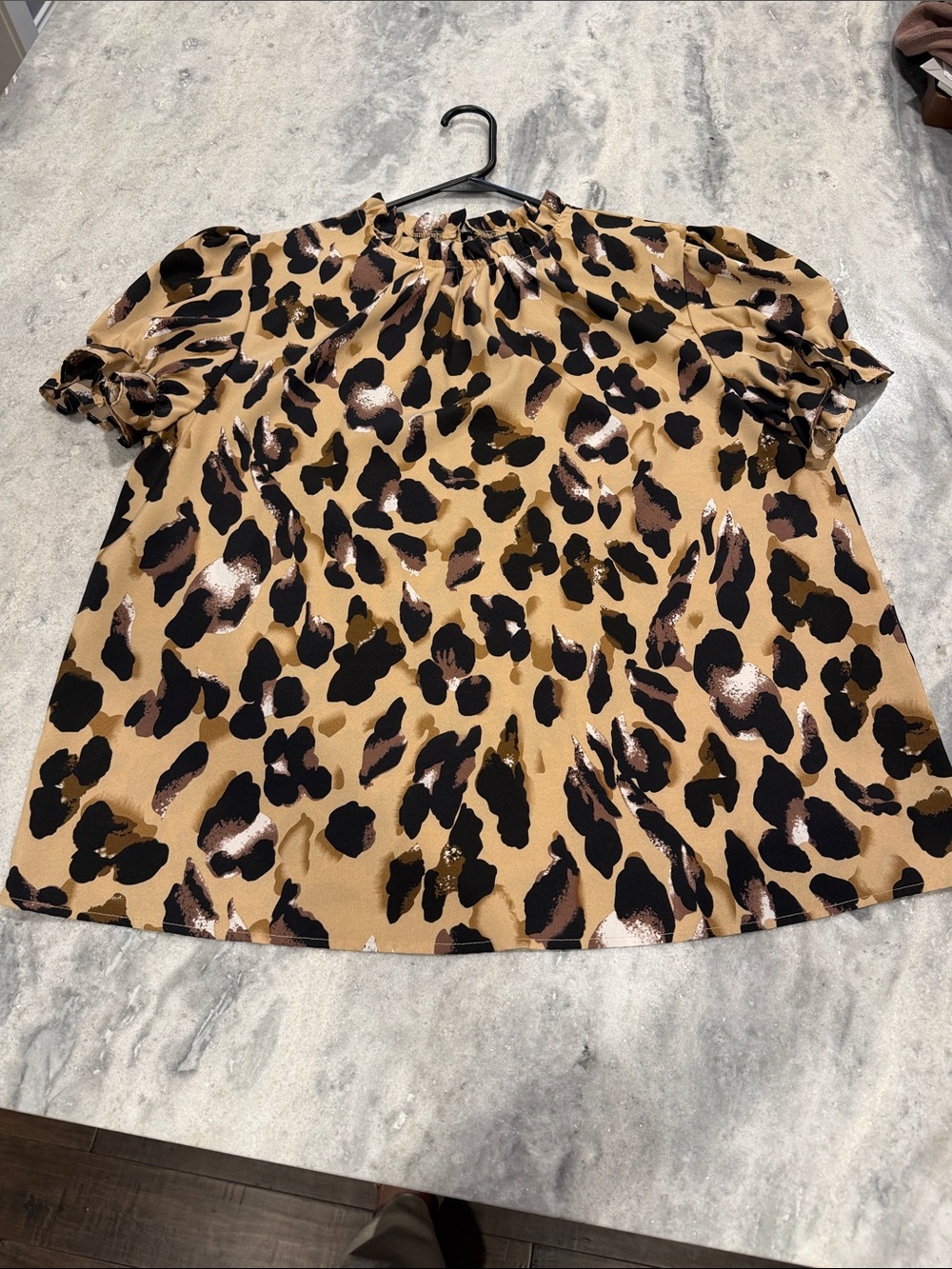 SHEIN Beige Leopard Print Puff Sleeve Blouse